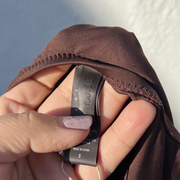 SKIMS SWIM SCOOP NECK ONE PIECE.🤎 - Picture 11 of 16